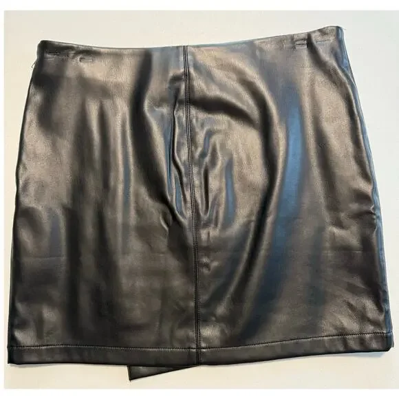 Lulus Tough Stuff Black Vegan Leather Skirts Size Medium - Picture 4 of 10